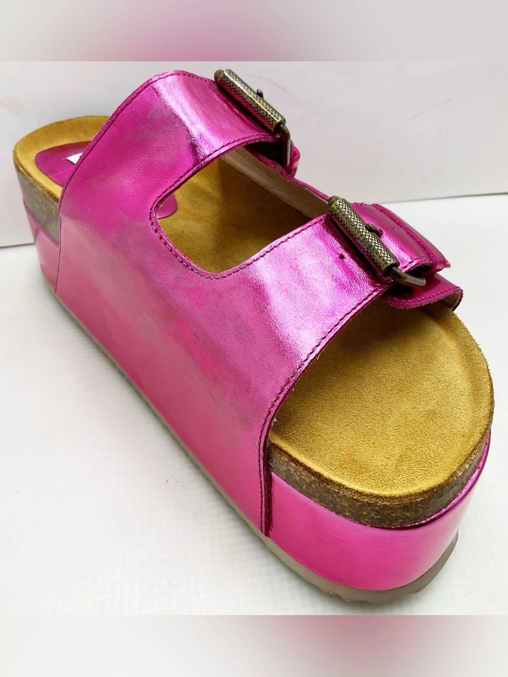 🆕{Steve Madden} Kali-J Distressed Metallic Pink Platform Slide Sandals